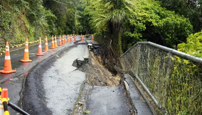 Storm Leaves Thousands without Power in New Zealand 