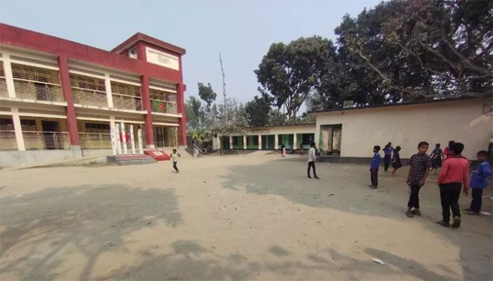 No Head Teachers in 366 Kurigram Primary Schools 