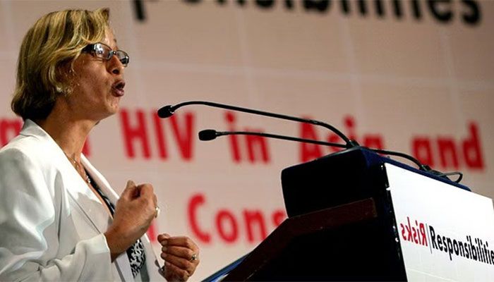 Georgina Beyer, the world's first transsexual mayor and a Labour member of parliament in New Zealand, speaks during a conference in New Delhi Sept 26, 2006.  || Photo: Reuters