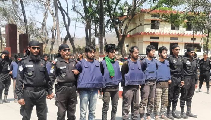 9 Militants Arrested in Bandarban  