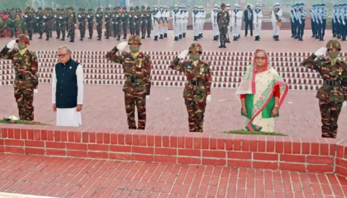 President Abdul Hamid and Prime Minister Sheikh Hasina place wreaths at the altar of the National Memorial in Savar || Photo Collected  