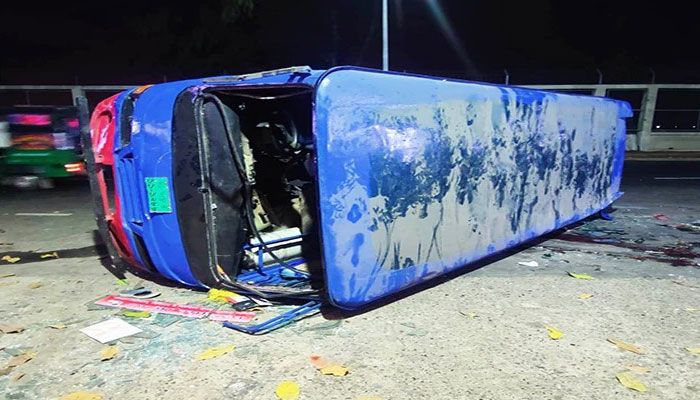 3 Killed in Chattogram Train-Bus Collision  