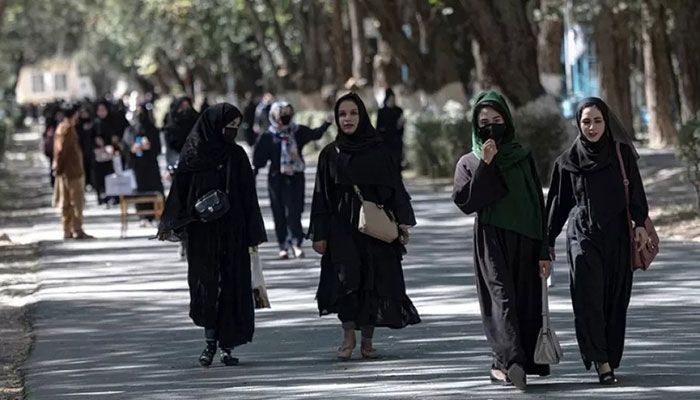 Taliban Prevents Female Afghan UN Staffs from Working  