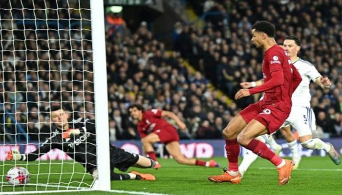Liverpool Hit Leeds for Six after Controversial Gakpo Opener  