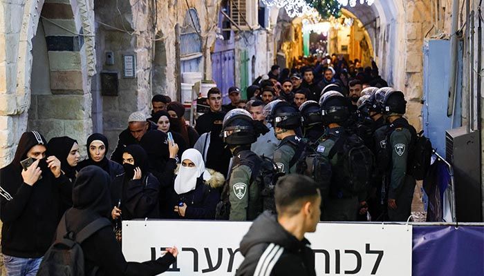 Violence Erupts Again at Jerusalem's Al-Aqsa Mosque