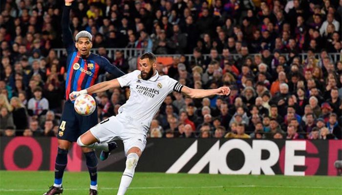 Benzema Hits Treble As 'Complete' Madrid Smash Barca to Reach Copa Final