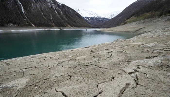 Half World's Largest Lakes And Reservoirs Drying Up: Study  