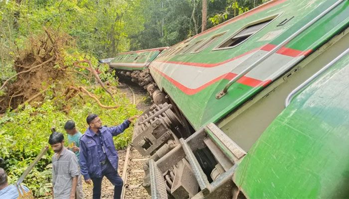 Derailment Snaps Sylhet’s Rail Link with Dhaka, Rest of the Country  