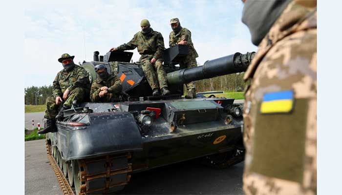 Ukraine Advancing in the South: Military Chiefs  