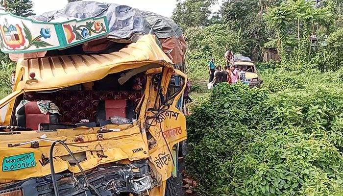 13 People killed in Collision between Truck And Pick-Up Van in Sylhet: Police 