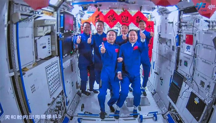 Three Chinese Astronauts Return Safely to Earth 