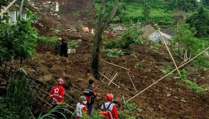14 Killed, 5 Missing in China Landslide 