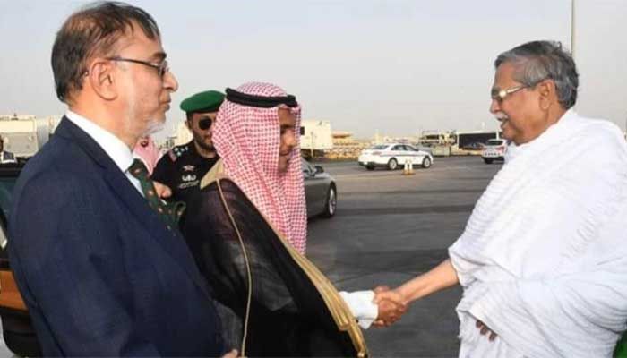 President Reaches Jeddah On Visit for Hajj 