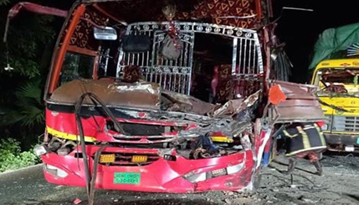 2 Dead in Bus-Truck Collision on Natore