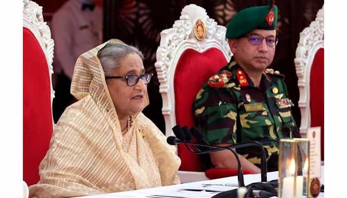 PM Lauds Armed Forces For Standing By People at Home And Abroad 