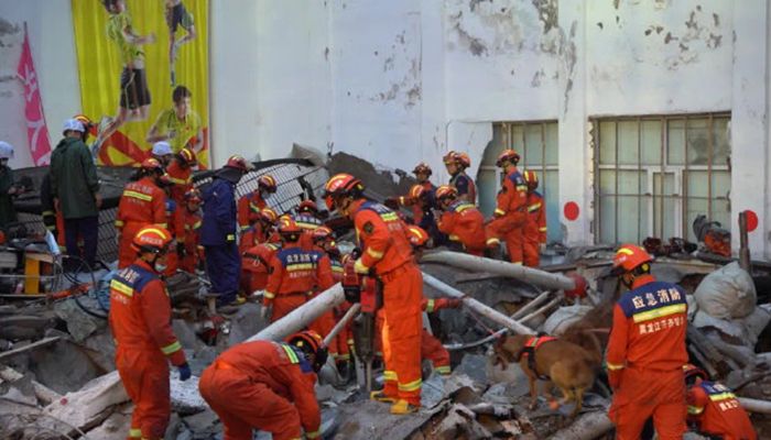 10 Killed after Gym Roof Collapse in China