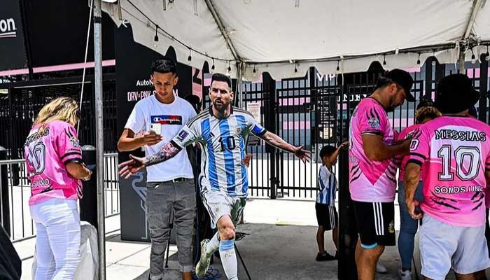 Messi Lands in Florida Ahead Of Inter Miami Move 
