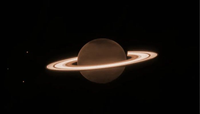 NASA Unveils Stunning Image of Saturn