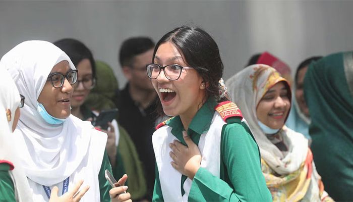 SSC 2023: Girls Excel in Pass Rates, GPA-5 Achievement