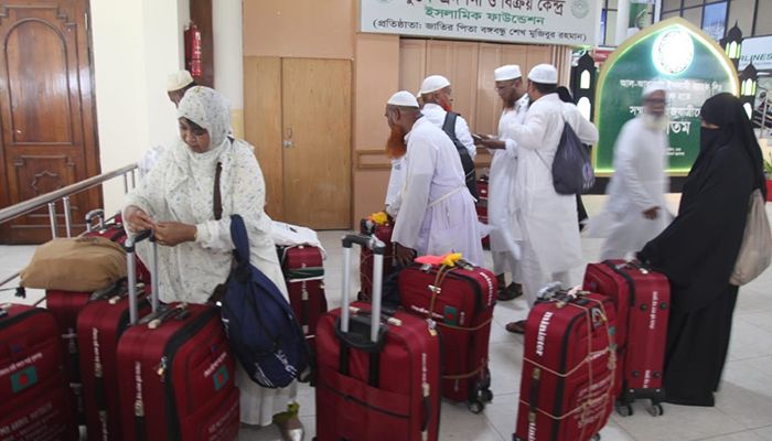 94,253 Hajj Pilgrims Return to Bangladesh