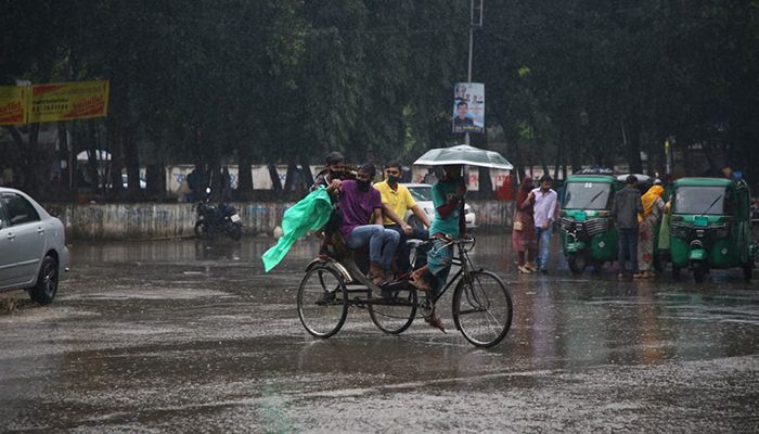 Met Office Forecasts Rainfall across the Country