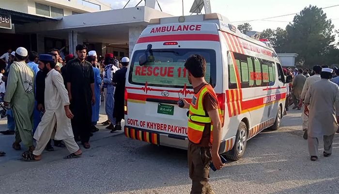 44 Killed in Suicide Blast in Pakistan