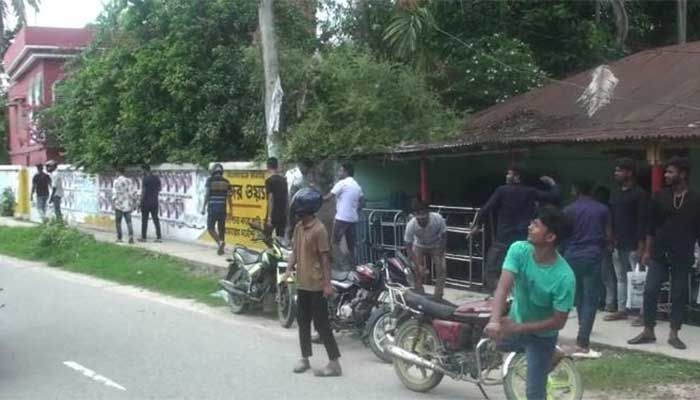 BNP Office Vandalized ‘by BCL Men’ in Natore 