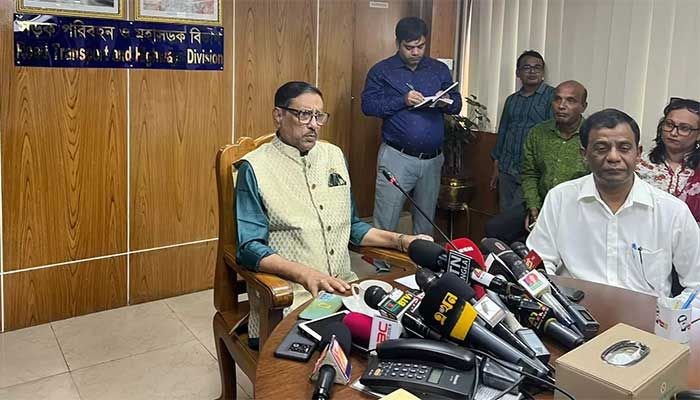 Obaidul Quader, Road Transport and Bridges Minister, was talking to journalists. || Photo: Collected 