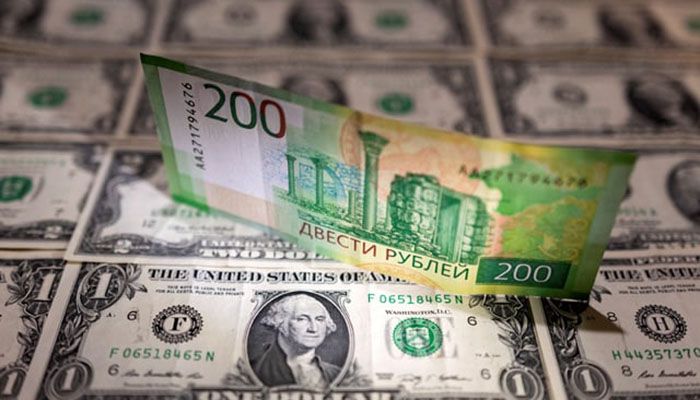 Dollar Up To Over 92 Rubles on Moscow Exchange
