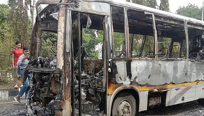 Bus goes up in flames in Agargaon
