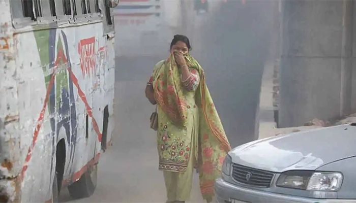 Dhaka’s Air to Be Unhealthy for Sensitive Groups