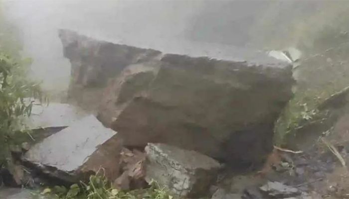 Bandarban-Thanchi Route Restored after Landslide
