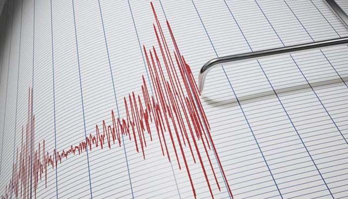 Buildings Collapsed as 5.4 Quake Hits East China