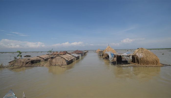 60pc People Submerged by Floods in Bangladesh Every Year