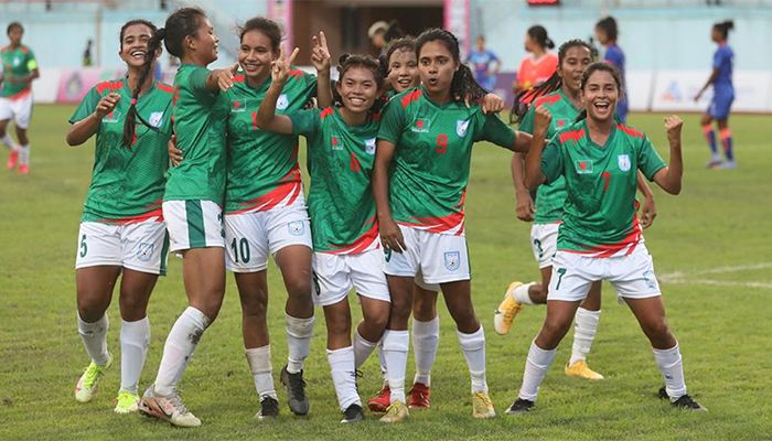 Bangladesh Women Football team || Photo: Collected