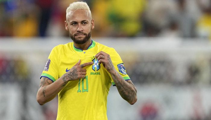 Neymar Returns to Brazil Squad