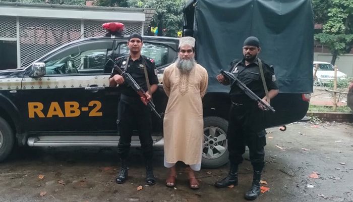 Ohidul Alam Held for Embezzling 44 Pilgrims’ Money