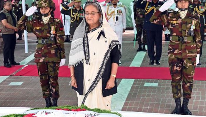PM Pays Tributes to Bangabandhu at Tungipara