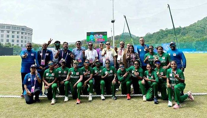 Bangladesh women's cricket team cheers after the win || Photo: Collected