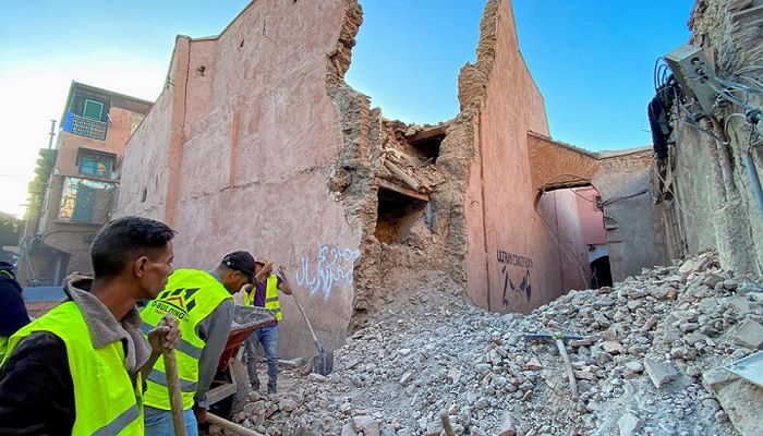 People work in the rubble in the historic city of Marrakech following the powerful earthquake that struck Morocco late on Friday, September 9, 2023 || Photo: Reuters