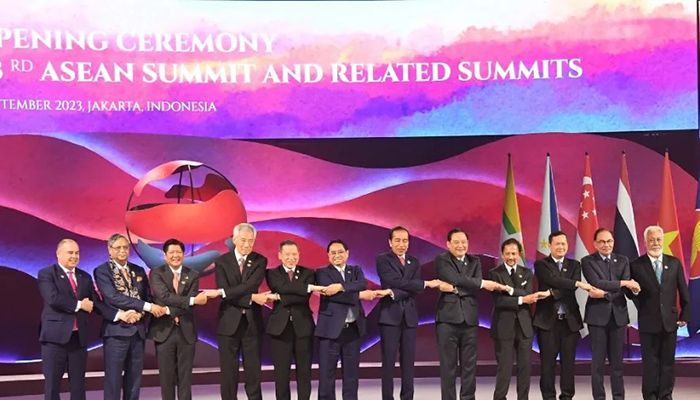 President Shahabuddin Joins 43rd Asean Summit