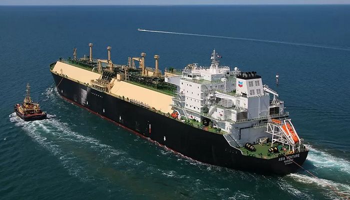 Ship Transporting LNG || Photo: Collected
