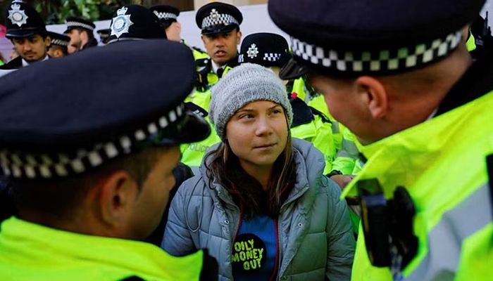 Greta Thunberg in London Protest || Photo: Reuters
