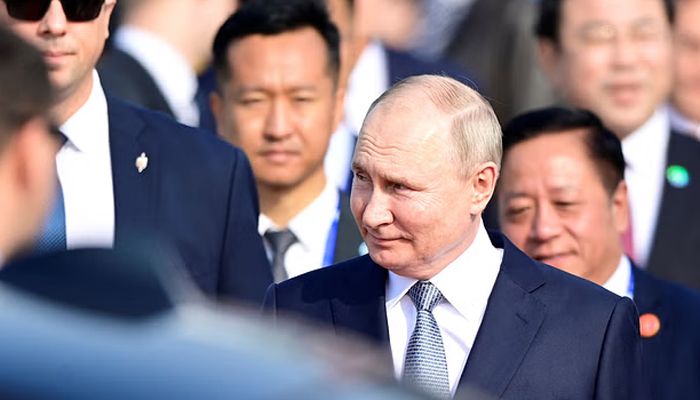 Putin Reaches Beijing