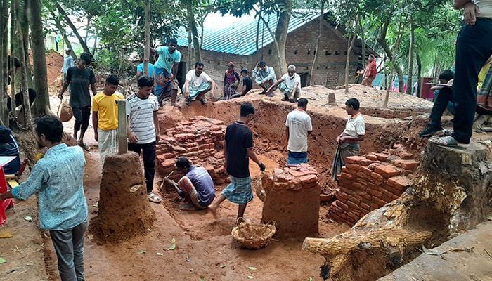 The traces of history came up while digging the soil at Bara Uthan Union area in Karnaphuli Upazila of Chattogram.