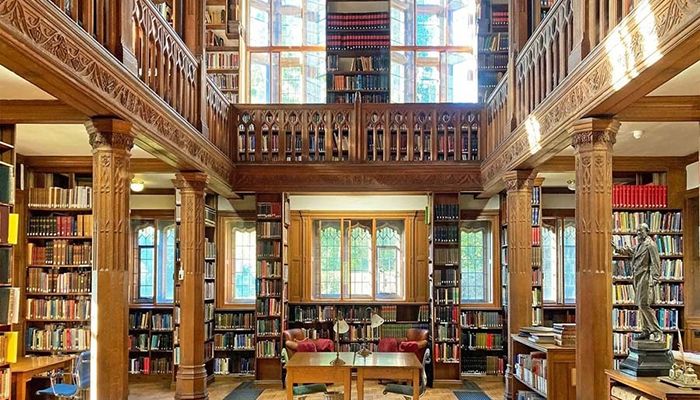 Gladstone's: UK's Sole Residential Library