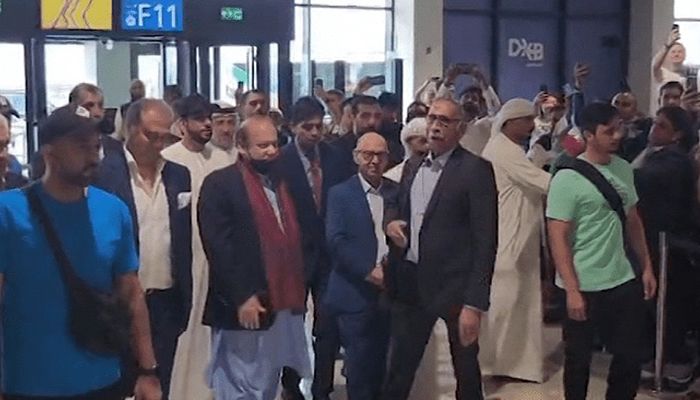 Pakistan's 3-Time Premier Nawaz Sharif Arrives Home From Exile