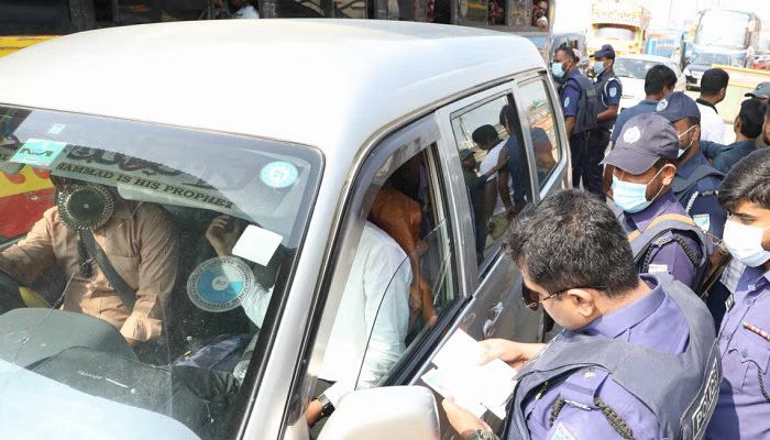 Checking At Dhaka Entry Points Ahead Of AL-BNP Rallies