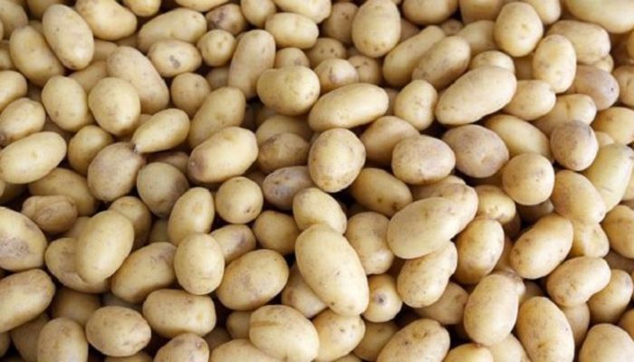 DCs Asked To Ensure Selling Of Potatoes At Govt Fixed Prices
