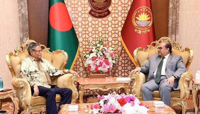 Chief Justice Calls On President